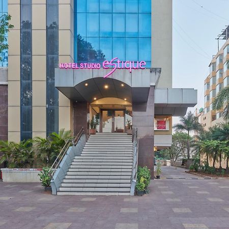 Hotel Studio Estique Pune Exterior foto