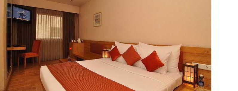 Hotel Studio Estique Pune Exterior foto